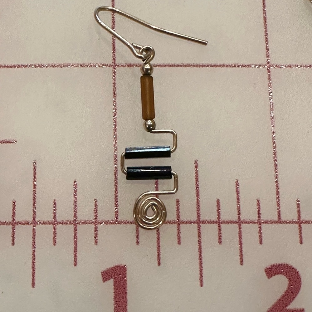 3/$35 Elongated Architectural designed Gold filled wire earrings - Picture 6 of 7